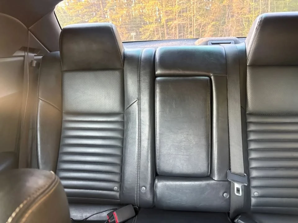 2010 Dodge Challenger 3rd Gen - Image 16 of 20
