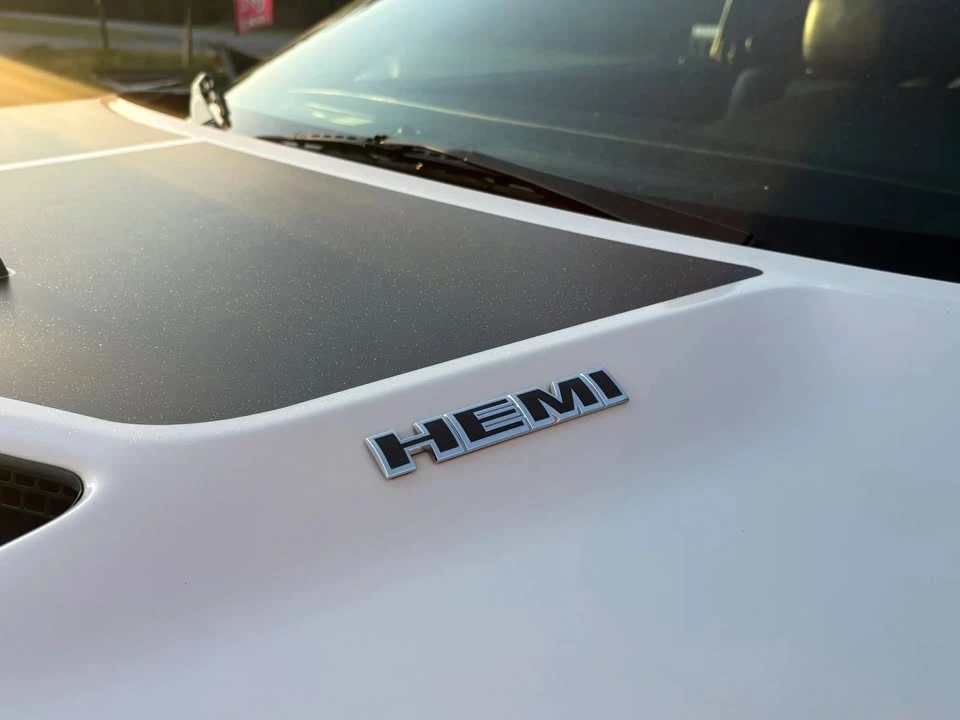 2010 Dodge Challenger 3rd Gen - Image 10 of 20