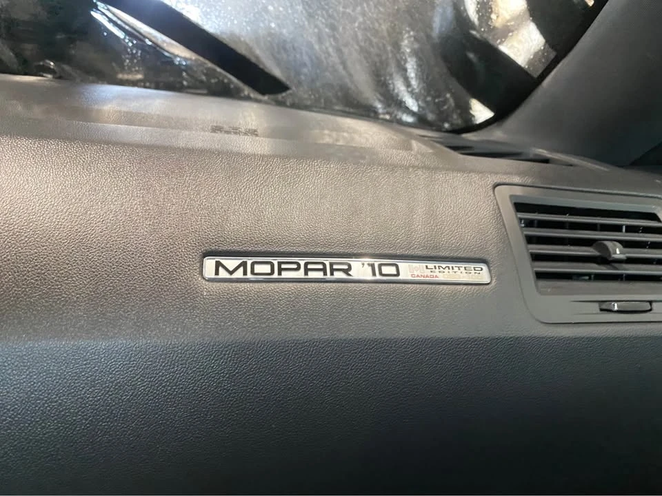 2010 Dodge Challenger 3rd Gen - Image 7 of 19