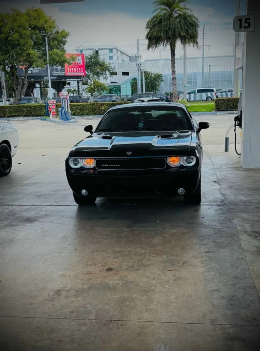 2010 Dodge Challenger SRT8 & 392 3rd Gen - Image 3 of 8