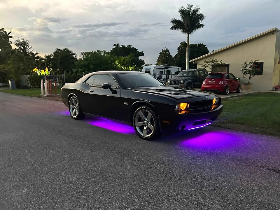 2010 Dodge Challenger SRT8 & 392 3rd Gen - Image 8 of 8