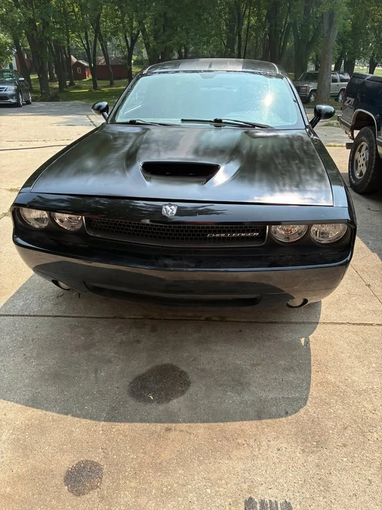 2010 Dodge Challenger 3rd Gen - Image 3 of 12