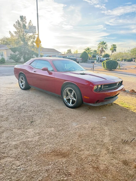 2010 Dodge Challenger 3rd Gen - Image 2 of 11