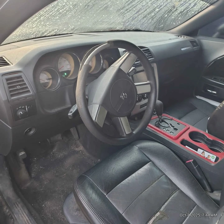 2010 Dodge Challenger 3rd Gen - Image 5 of 5