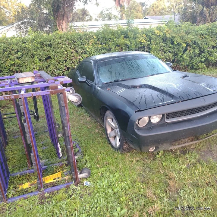 2010 Dodge Challenger 3rd Gen - Image 3 of 5