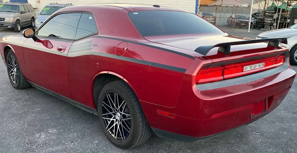 2010 Dodge Challenger 3rd Gen - Image 3 of 6
