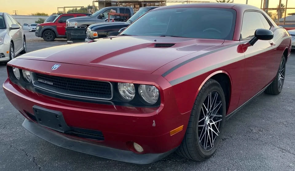 2010 Dodge Challenger 3rd Gen - Image 2 of 6