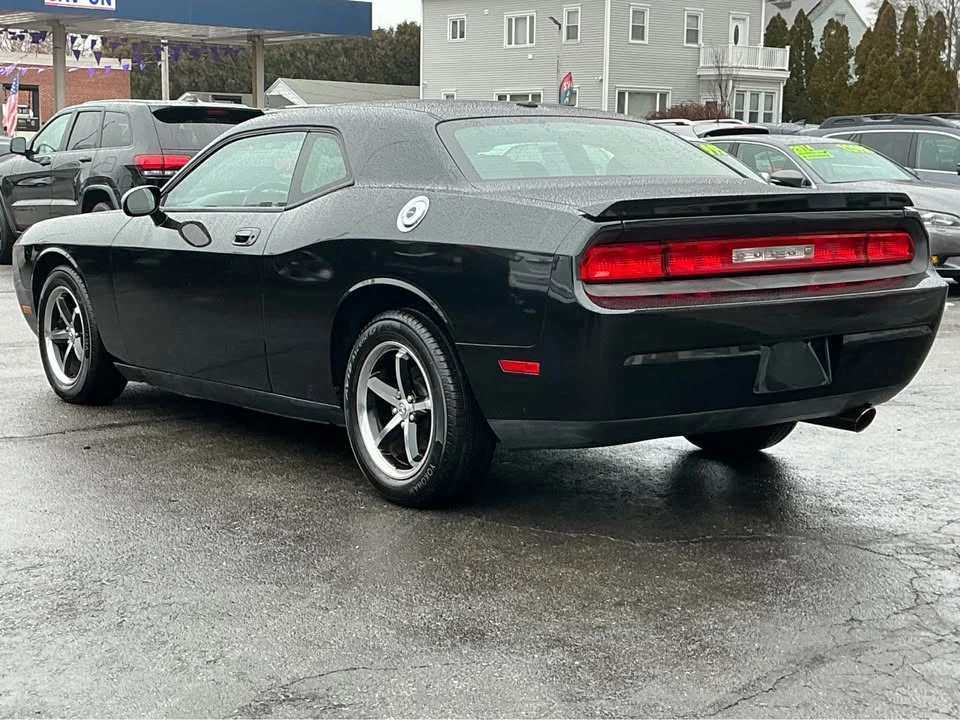 2010 Dodge Challenger 3rd Gen - Image 6 of 18
