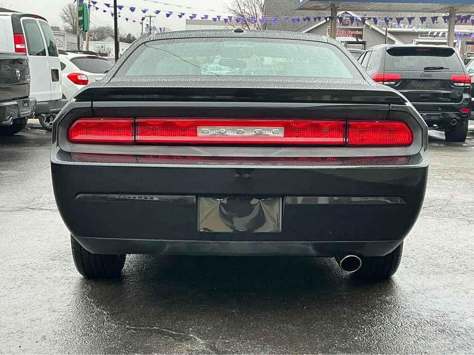 2010 Dodge Challenger 3rd Gen - Image 5 of 18
