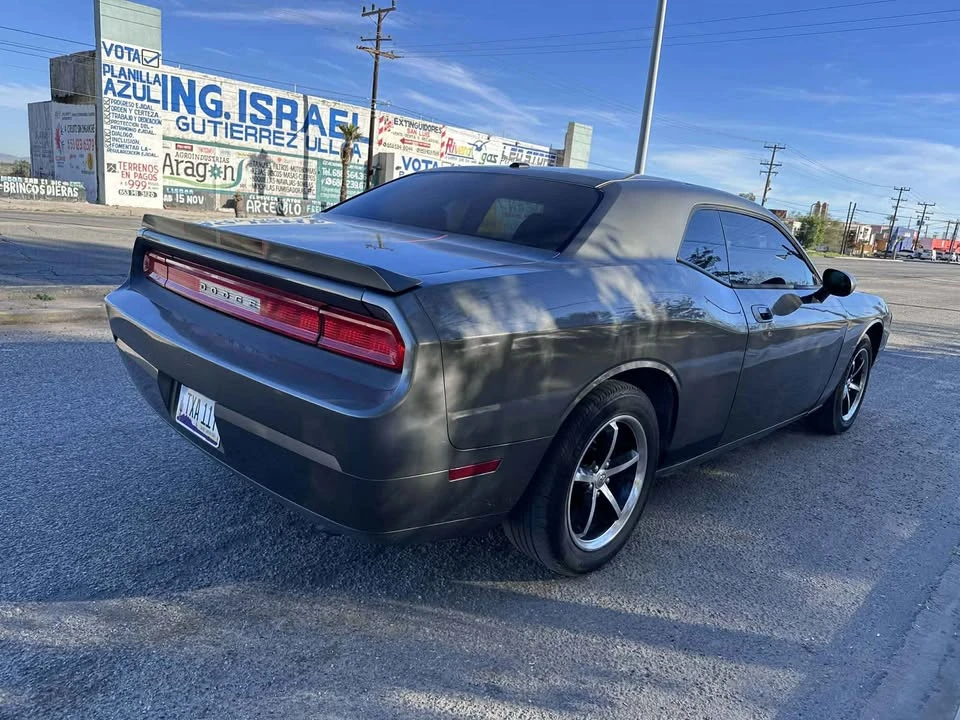 2010 Dodge Challenger 3rd Gen - Image 3 of 3