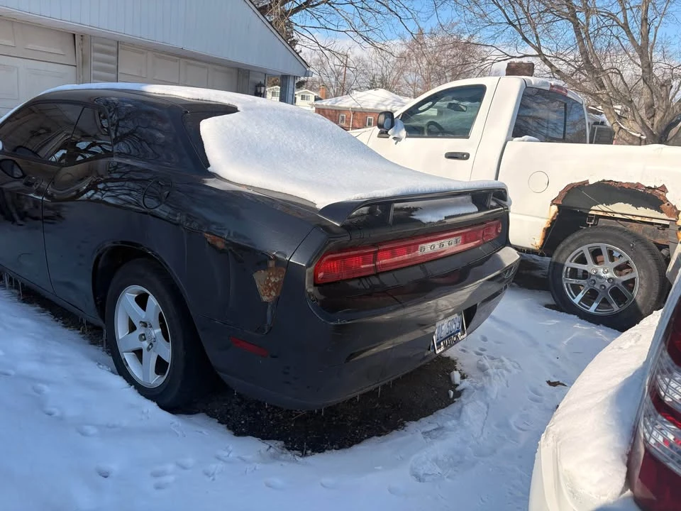 2010 Dodge Challenger 3rd Gen - Image 19 of 20