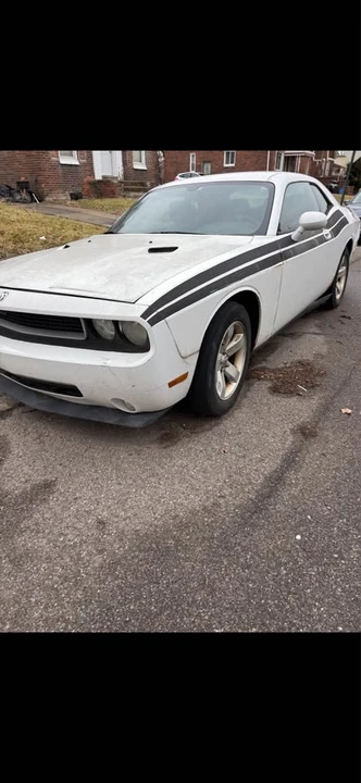 2010 Dodge Challenger 3rd Gen - Image 10 of 10