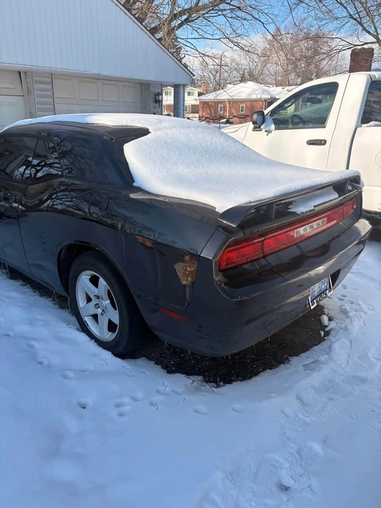 2010 Dodge Challenger 3rd Gen - Image 2 of 20