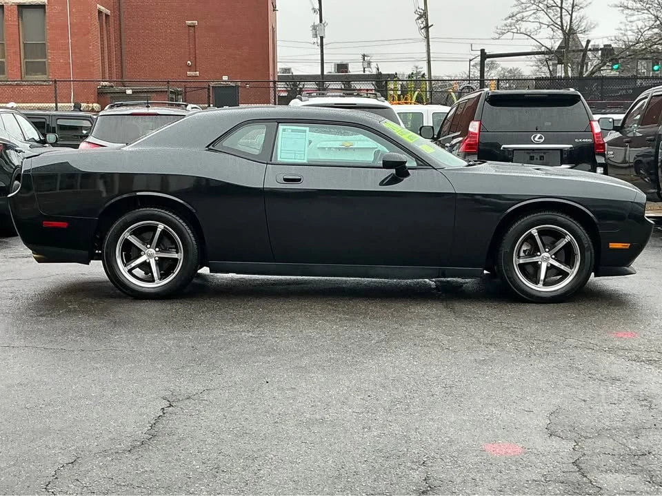 2010 Dodge Challenger 3rd Gen - Image 4 of 18