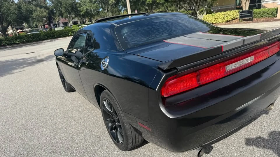 2010 Dodge Challenger 3rd Gen - Image 10 of 16