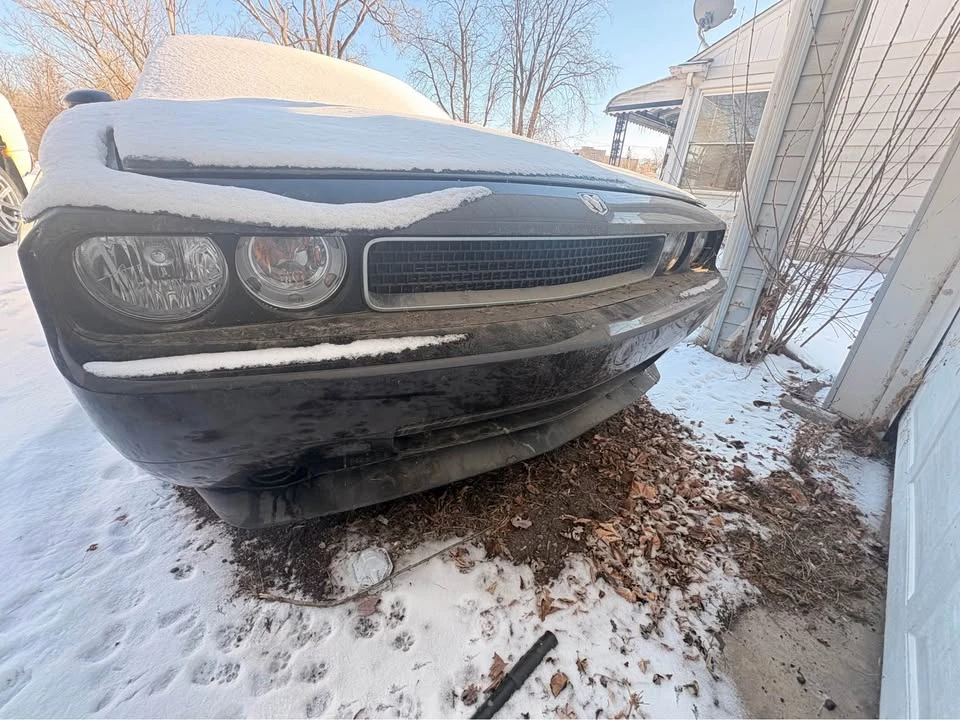 2010 Dodge Challenger 3rd Gen - Image 16 of 20