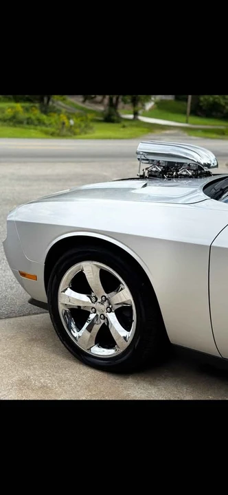 2010 Dodge Challenger 3rd Gen - Image 5 of 14