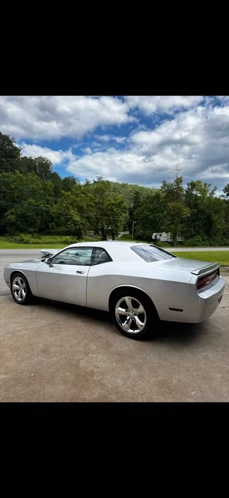 2010 Dodge Challenger 3rd Gen - Image 2 of 14