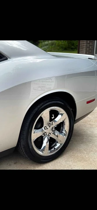 2010 Dodge Challenger 3rd Gen - Image 6 of 14