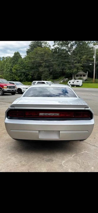 2010 Dodge Challenger 3rd Gen - Image 4 of 14
