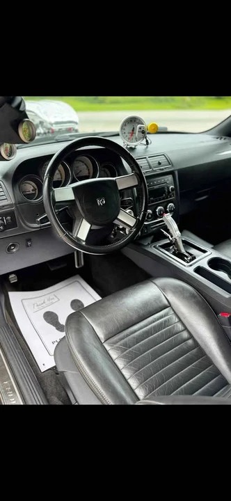 2010 Dodge Challenger 3rd Gen - Image 11 of 14