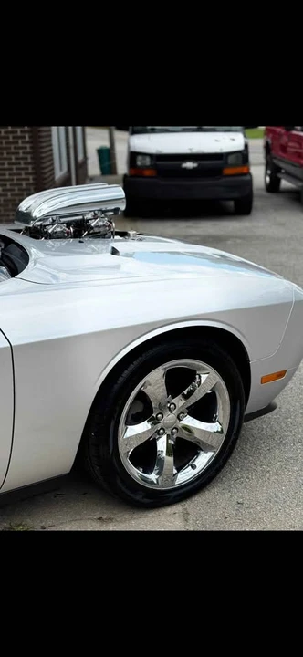 2010 Dodge Challenger 3rd Gen - Image 7 of 14