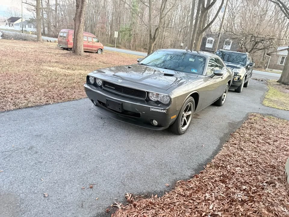 2010 Dodge Challenger 3rd Gen - Image 8 of 8