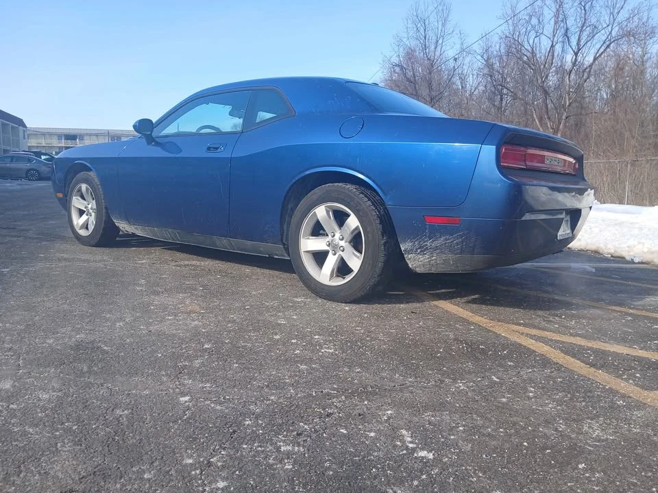 2010 Dodge Challenger 3rd Gen - Image 2 of 5