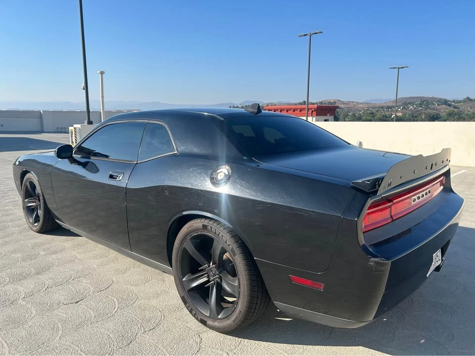 2010 Dodge Challenger 3rd Gen - Image 3 of 13