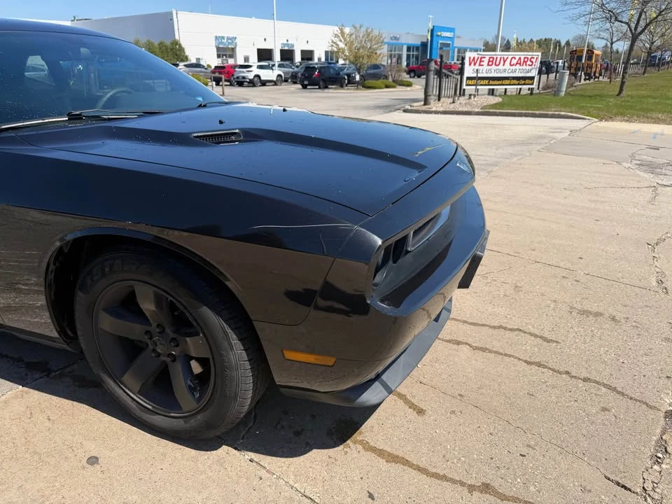 2010 Dodge Challenger 3rd Gen - Image 2 of 7