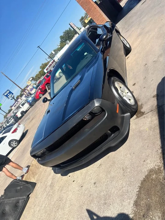 2010 Dodge Challenger 3rd Gen - Image 8 of 12