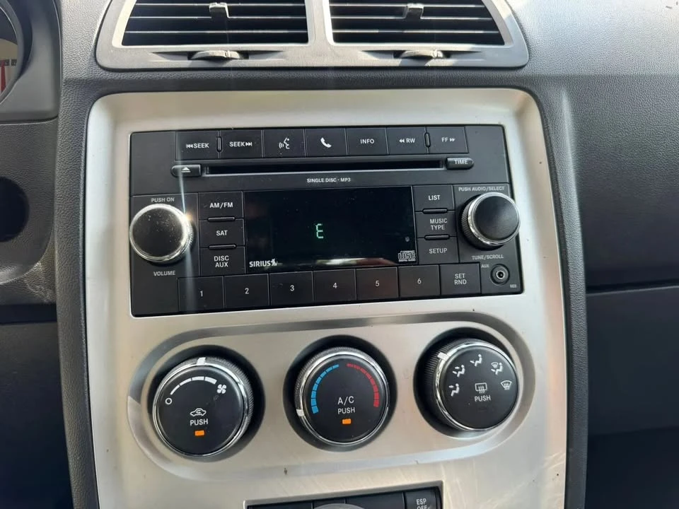 2010 Dodge Challenger 3rd Gen - Image 11 of 12