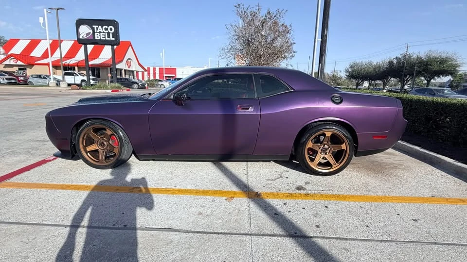 2010 Dodge Challenger 3rd Gen - Image 4 of 14