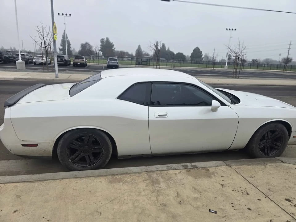 2010 Dodge Challenger 3rd Gen - Image 4 of 6