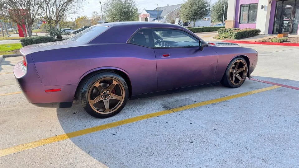 2010 Dodge Challenger 3rd Gen - Image 11 of 14