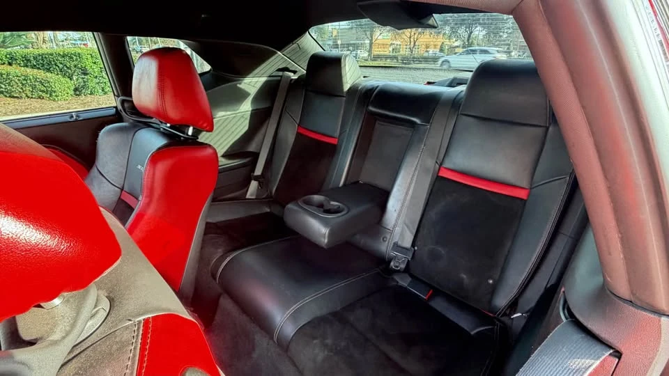 2010 Dodge Challenger 3rd Gen - Image 12 of 14