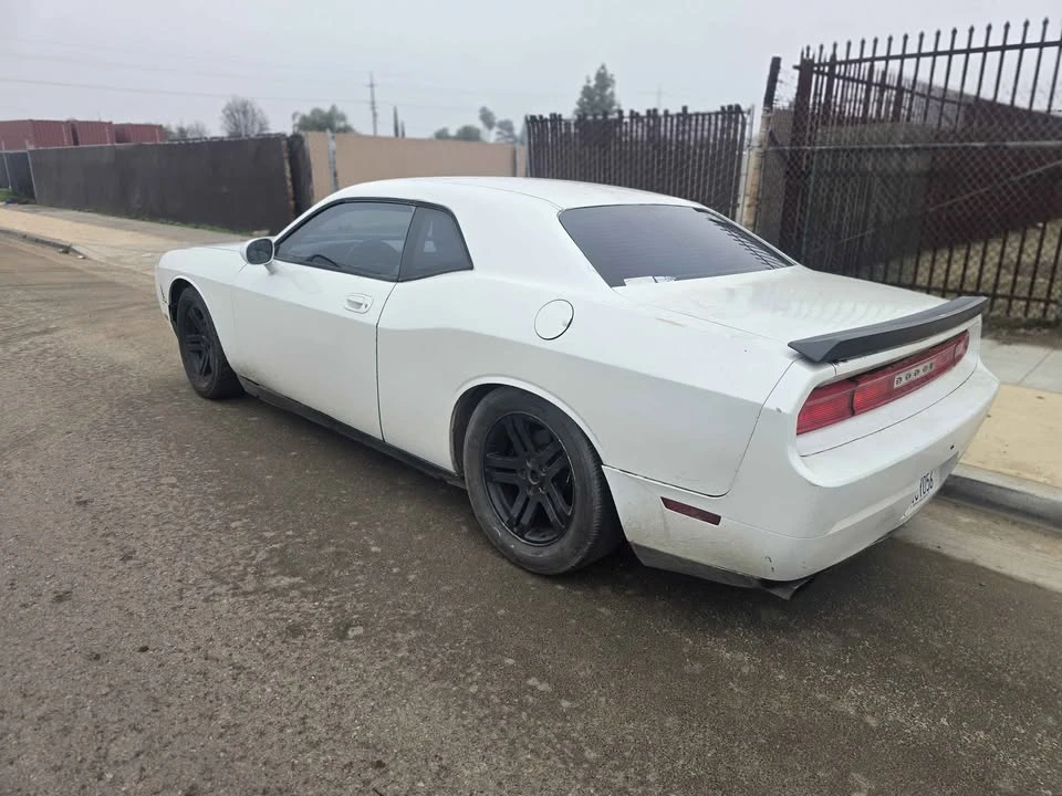 2010 Dodge Challenger 3rd Gen - Image 6 of 6