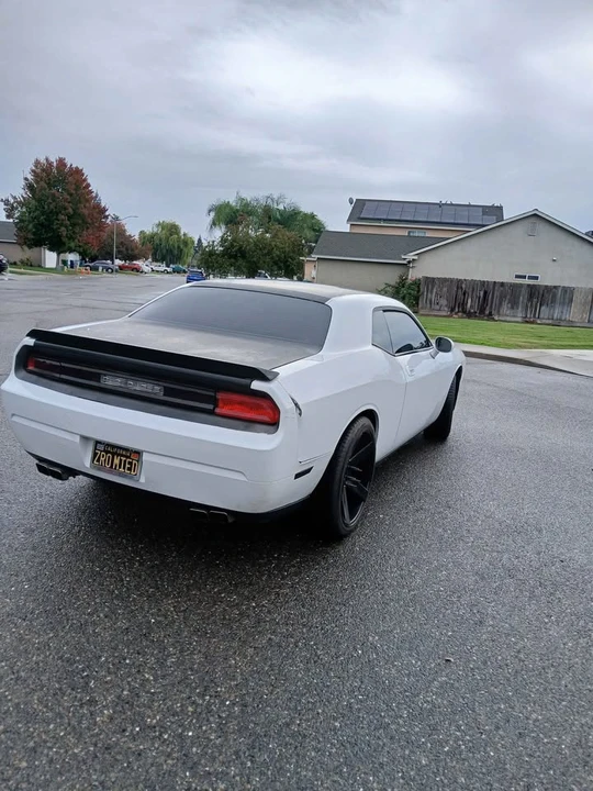 2010 Dodge Challenger 3rd Gen - Image 6 of 6