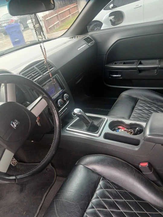 2010 Dodge Challenger 3rd Gen - Image 2 of 6