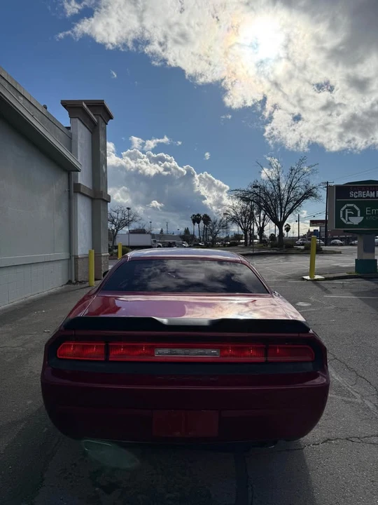 2010 Dodge Challenger 3rd Gen - Image 6 of 20