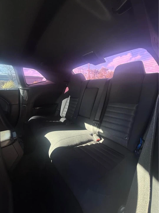 2010 Dodge Challenger 3rd Gen - Image 13 of 20