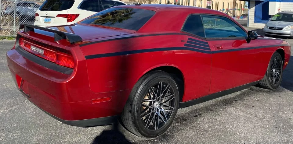 2010 Dodge Challenger 3rd Gen - Image 3 of 6