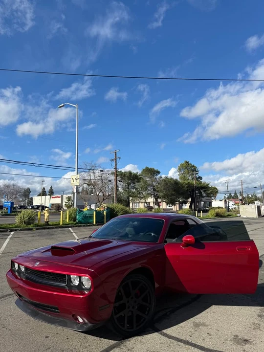 2010 Dodge Challenger 3rd Gen - Image 15 of 20