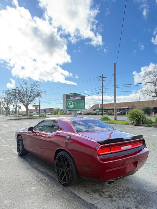 2010 Dodge Challenger 3rd Gen - Image 4 of 20