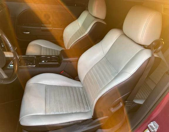 2010 Dodge Challenger 3rd Gen - Image 12 of 19