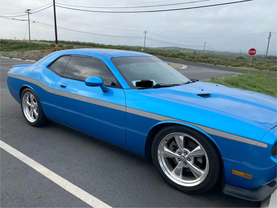 2010 Dodge Challenger 3rd Gen - Image 2 of 8