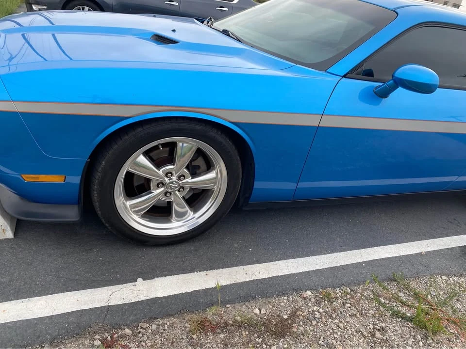 2010 Dodge Challenger 3rd Gen - Image 3 of 8