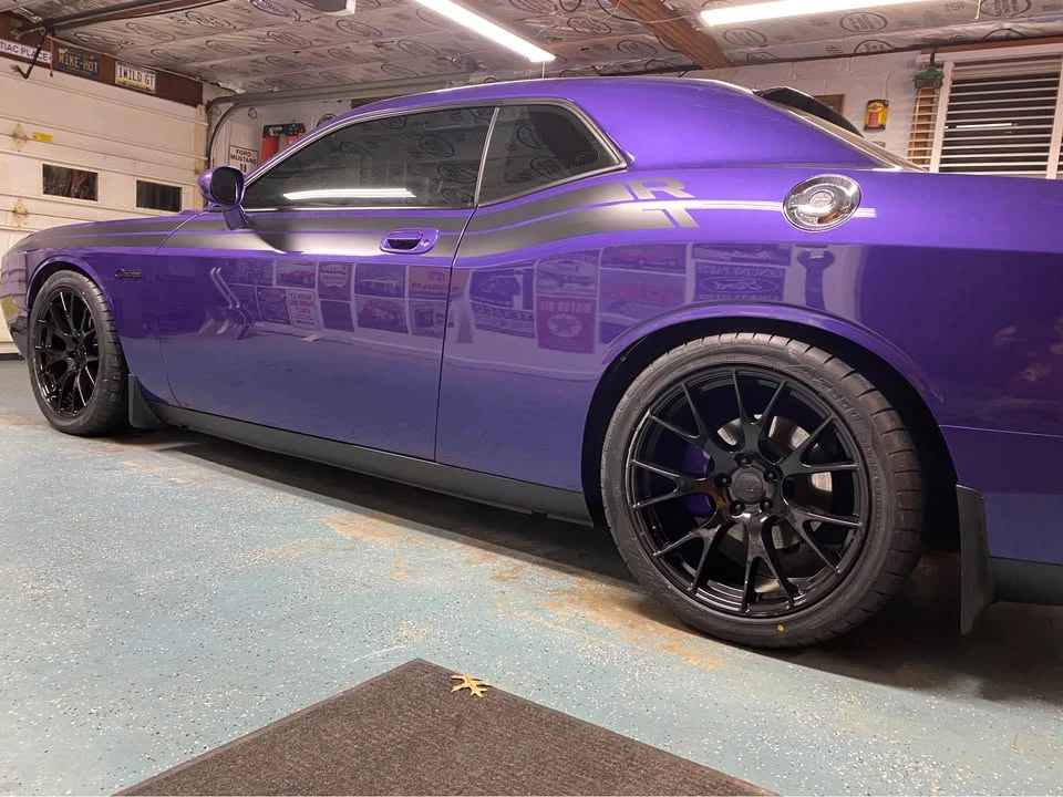2010 Dodge Challenger 3rd Gen - Image 3 of 10