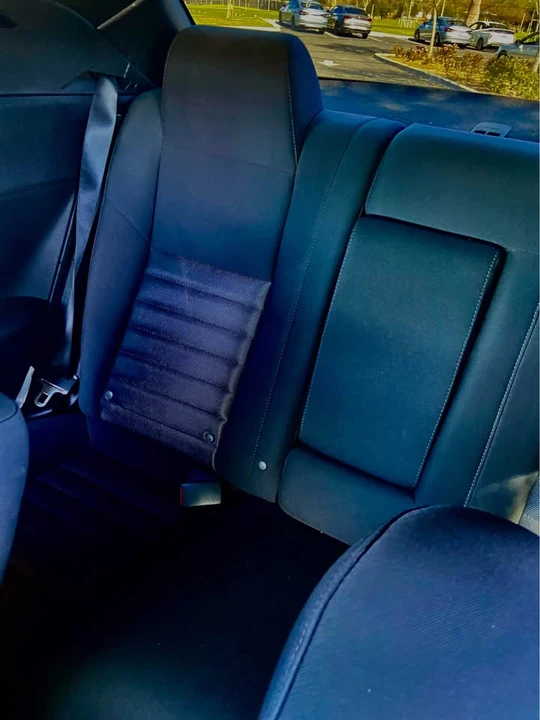 2010 Dodge Challenger 3rd Gen - Image 11 of 14