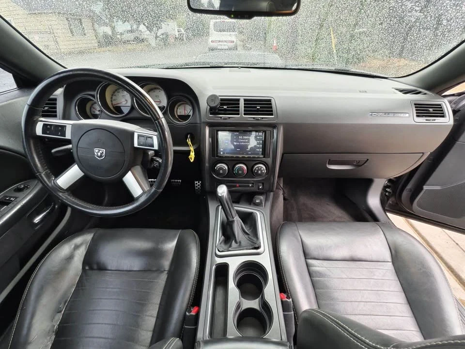 2010 Dodge Challenger 3rd Gen - Image 14 of 17